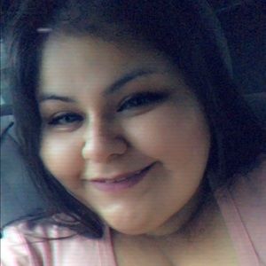 Meet your Posher, Damaris